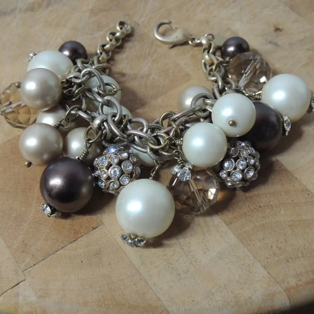 Stella & Dot Audrey Cluster Bracelet Cha Cha Gold Tone Faux Pearls Crystals 8" - Picture 2 of 6